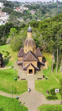 Tingui Park In Curitiba Parana Brazil. Drone Captures A Garden With Sidewalks Surrounded By Lush Trees. District Skyline. Cities Of The World. Curitiba Parana.