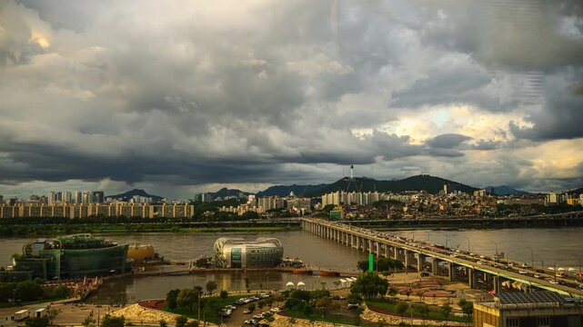 A 4K time-lapse video of the Banpo area in Seocho District, Seoul, South Korea, featuring an aerial view of Sebit Island at Han River Park during the rainy season.