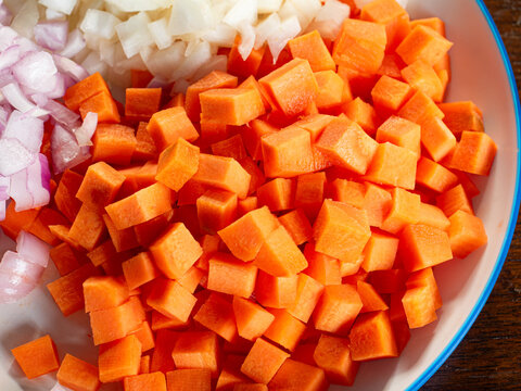 dice of carrot
