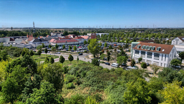Wustermark aus der Vogelperspektive &ndash; Luftaufnahme der Ortschaft im Havelland bei Berlin, August 2026