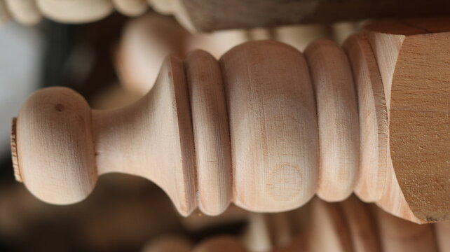 Industrial Wood Lathe Machine | Precision Wood Shaping, Turning and Furniture Manufacturing