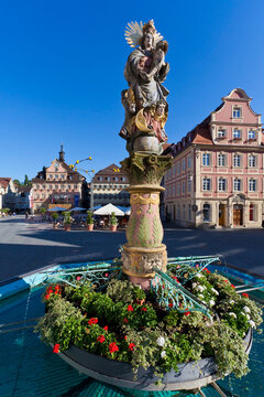 Germany, Baden Wuerttemberg, Schwabisch Gmund, View of virgin mary fountain at market place