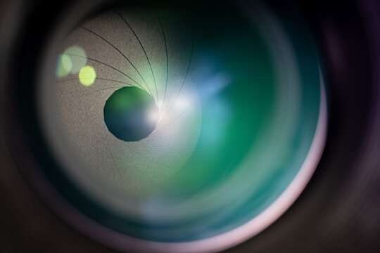 Camera lens with lense reflections