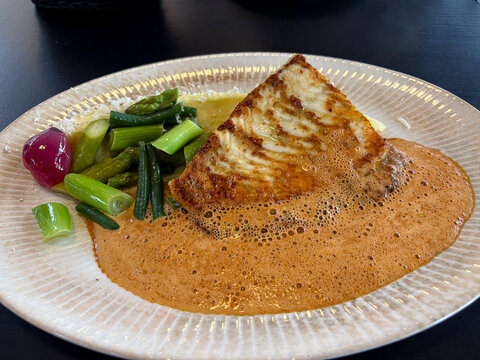 Gro&szlig;e Kochkunst - Kabeljaufilet in Hummersauce