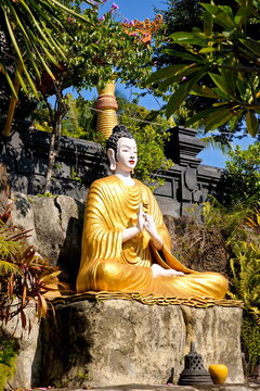Sitzender Buddha