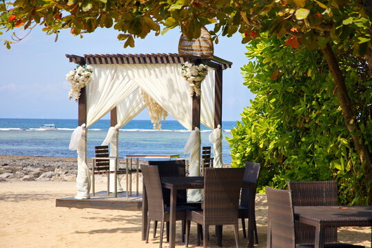 Pavillon am Strand