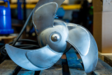 Stainless steel propeller impeller on a pallet © Thomas