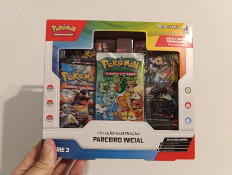 Cartas de Pok&eacute;mon - Cole&ccedil;&atilde;o Ilustra&ccedil;&atilde;o Parceiro Inicial.