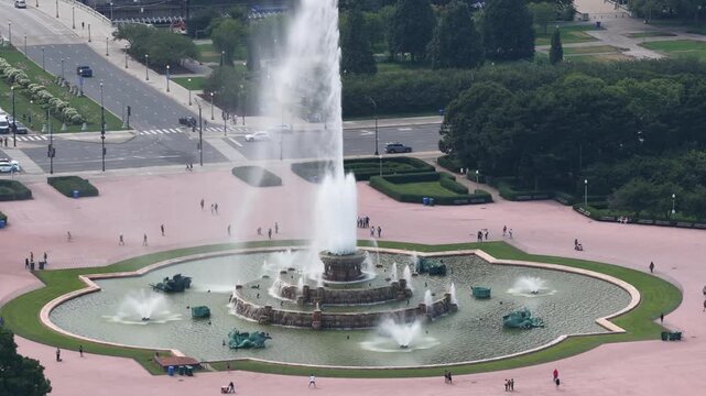  Aerial View of Buckingham Fountain in Grant Park, Chicago, Illinois&rdquo;
