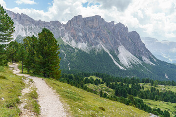 Fototapeta premium Sommer in den Dolomiten