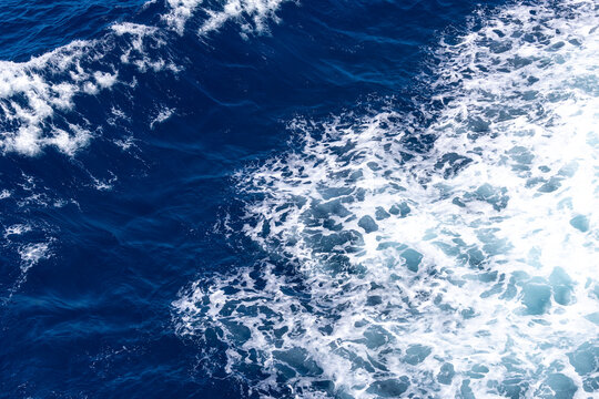 海の波の背景画像