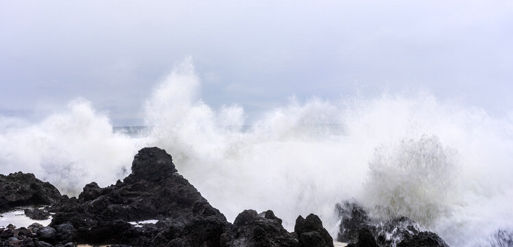 Storm crashes into the shore in Azores