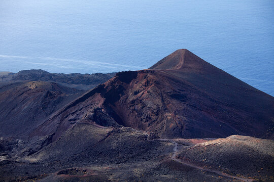 Spain, Canary Islands, La Palma, View of volcano teneguia near fuencaliente