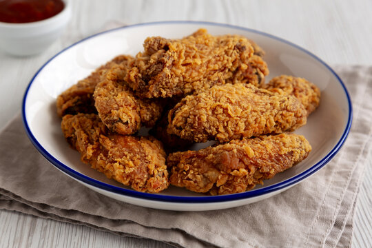 Spicy Deep Fried Chicken Wings with Sweet and Sour Sauce