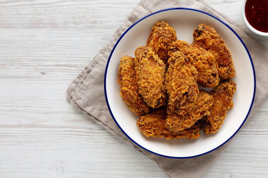 Spicy Deep Fried Chicken Wings with Sweet and Sour Sauce