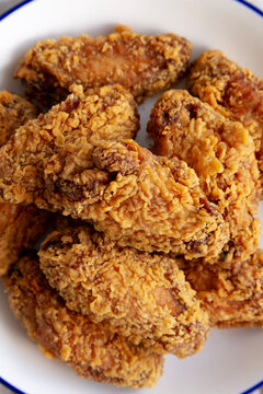 Spicy Deep Fried Chicken Wings with Sweet and Sour Sauce