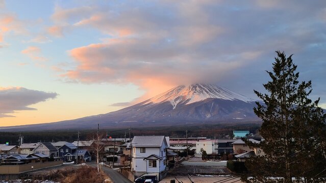 早朝の富士山