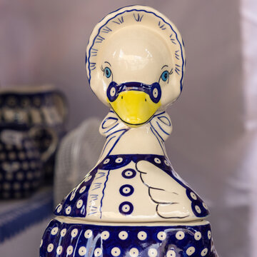 Decorative ceramic Mother Goose on display at the Boleslawiec Ceramic Festival August 2026