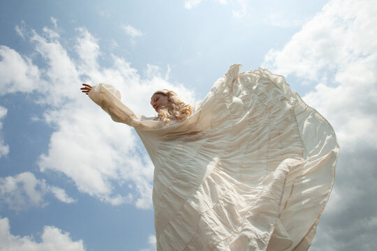 Dance in white dress 