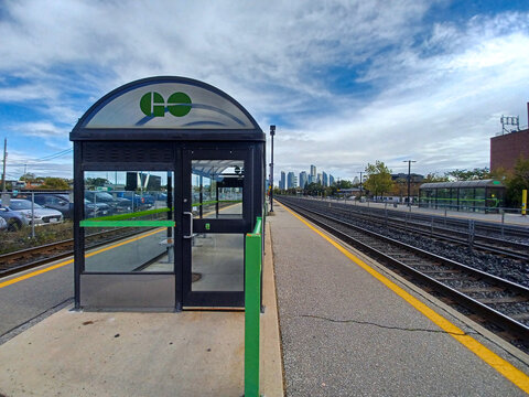 Mimico Go train station