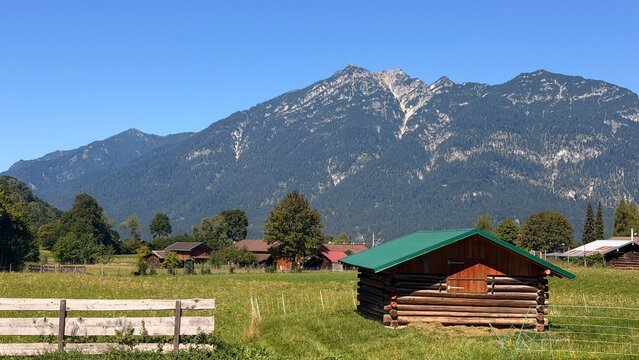Grainau tradition alpine village Zugspitze