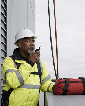 Industrial Rope Access Inspection Ground Supervisor by Radio