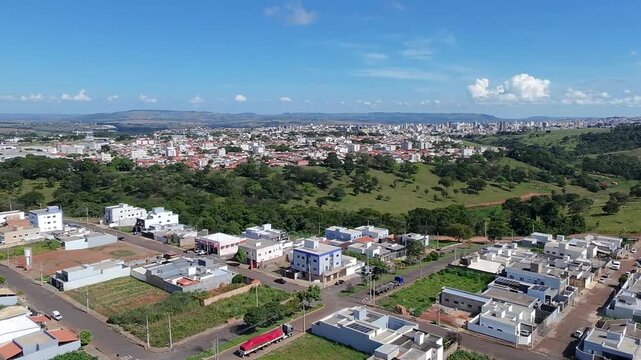 Vista a&eacute;rea do Bairro El&iacute;sios em Patos de Minas, Minas Gerais