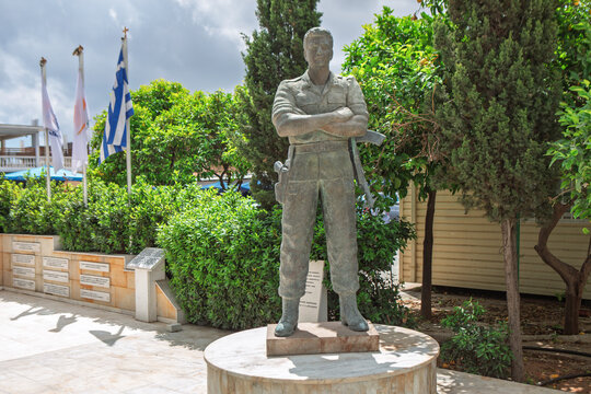 Bronze statue of Major General Tasos Markou in Paralimni