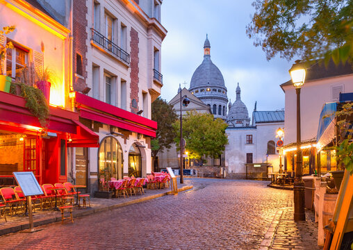 Montmartre e Bas&iacute;lica De Sacr&eacute;-Coeur, Paris