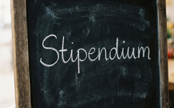 Stipendium Tafel Schiefertafel Bildung Finanzierung Studium Hochschule