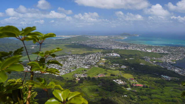 Elevated view of the beautiful island of Oahu, Hawaii