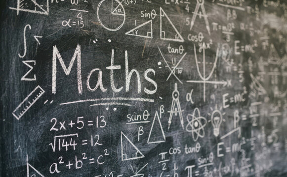 Maths Tableau noir education mathematiques science ecole apprentissage geometrie