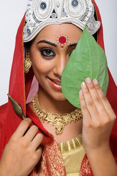 Portrait of a Bengali bride 
