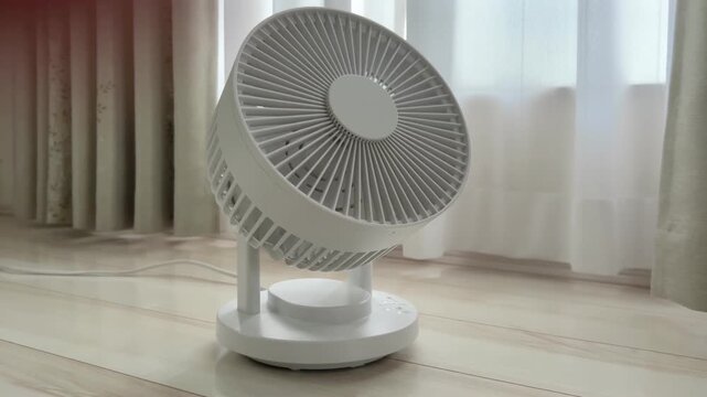 コンパクトエアサーキュレーター　　扇風機