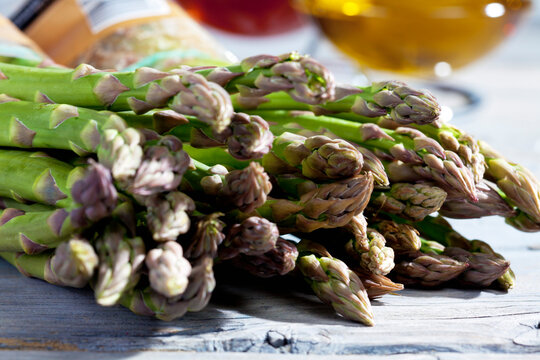 Green asparagus, Asparagus officinalis