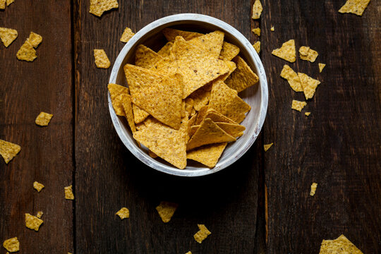 Nacho chips in a bowl