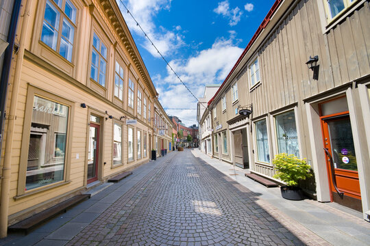 Shops and service outlets on the Smedjegatan pedestrian street in J&ouml;nk&ouml;ping, Sweden