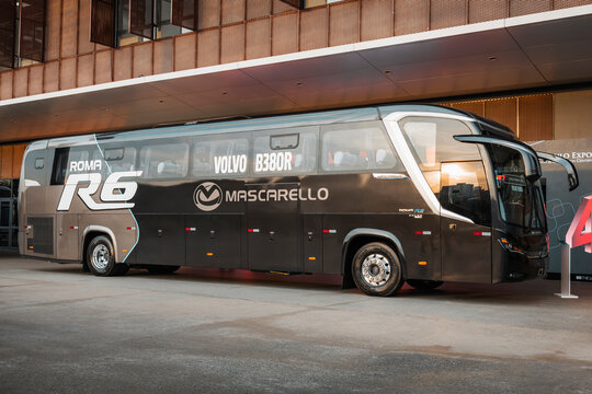 Mascarello Roma R6 Volvo B380R Euro 6 bus on display at an automotive exhibition.