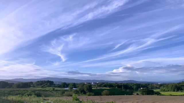 Reverse Cirrus Clouds Time‑Lapse &ndash; Rewind Edition-seen1