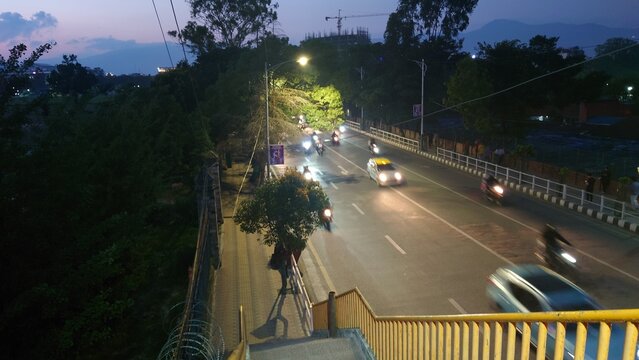 traffic in the city at night