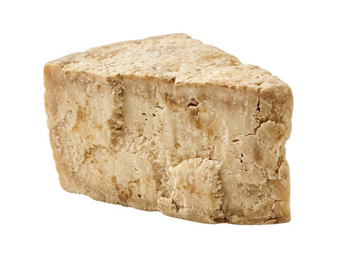 Un trozo de queso curado tipo parmesano con textura rugosa y color amarillento, aislado sobre un fondo blanco puro para uso culinario y gastron&oacute;mico.