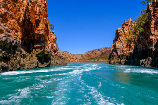 Heading into Horizontal Falls, 20-metre wide gorge at low tide, its indigenous name is Garaanngaddim.