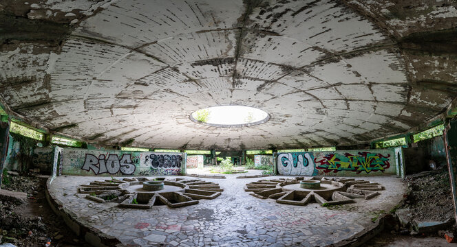 Public Bath No. 8 in Tskaltubo, central dome open to the sky, Imericia region, Georgia