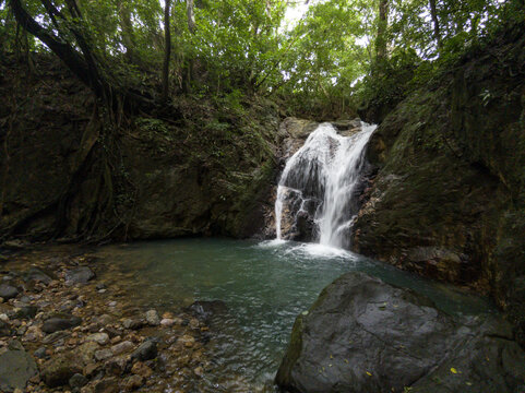 Recorrido entre monta&ntilde;as y rios en Panama