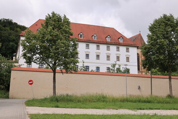 Blick auf die Benediktinerabtei Plankstetten in Bayern