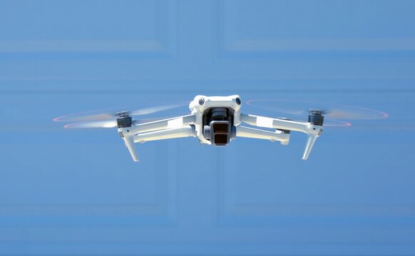 Surveillance drone automated license plate reader cameras patrol local home owners association - safety security personal privacy right 4th amendment