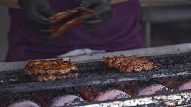 うなぎの串焼き