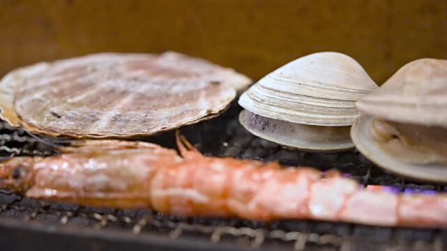 浜焼きを一人で楽しむ