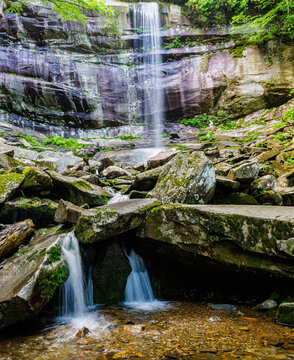 Le Conte Creek Flowing Over  Rainbow Falls In The Appalachian Forest, Great Smoky Mountains National Park, Tennessee, USA