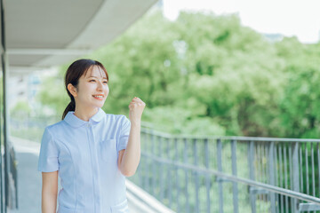 Fototapeta premium 若い女性看護師